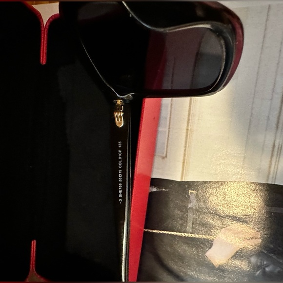 Carolina Herrera Sunglasses - Picture 3 of 8